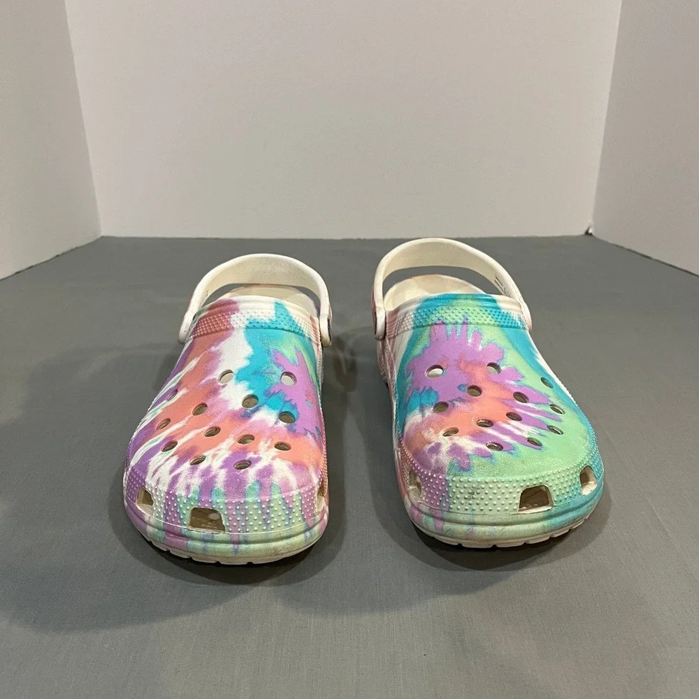 Crocs Classic Clogs Mens 11 Multi Color Tie Dye Graphic Slip On Shoes
